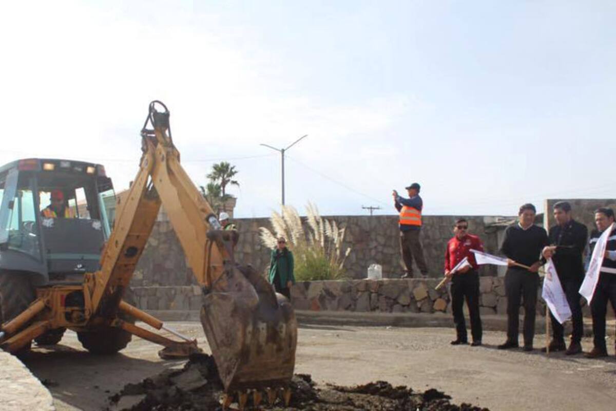 Ponen en marcha rehabilitación de vías de acceso a Ensenada