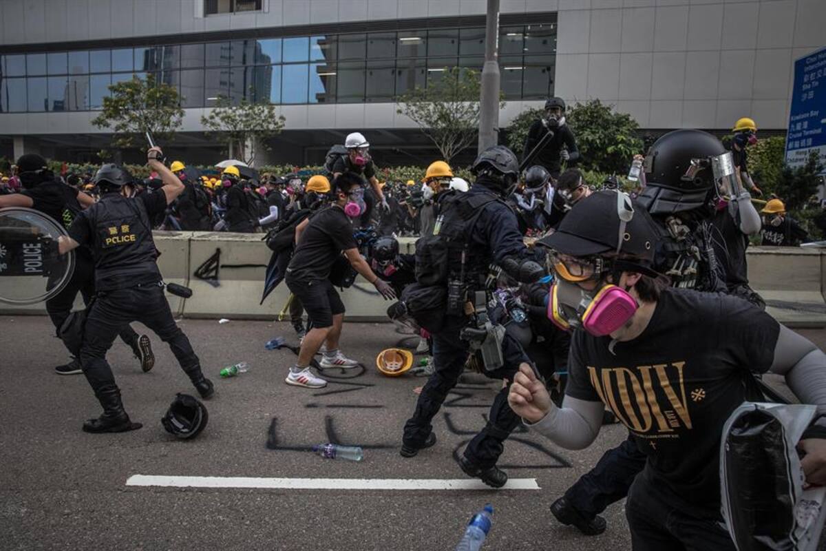 29 personas son detenidas tras manifestación en Hong Kong