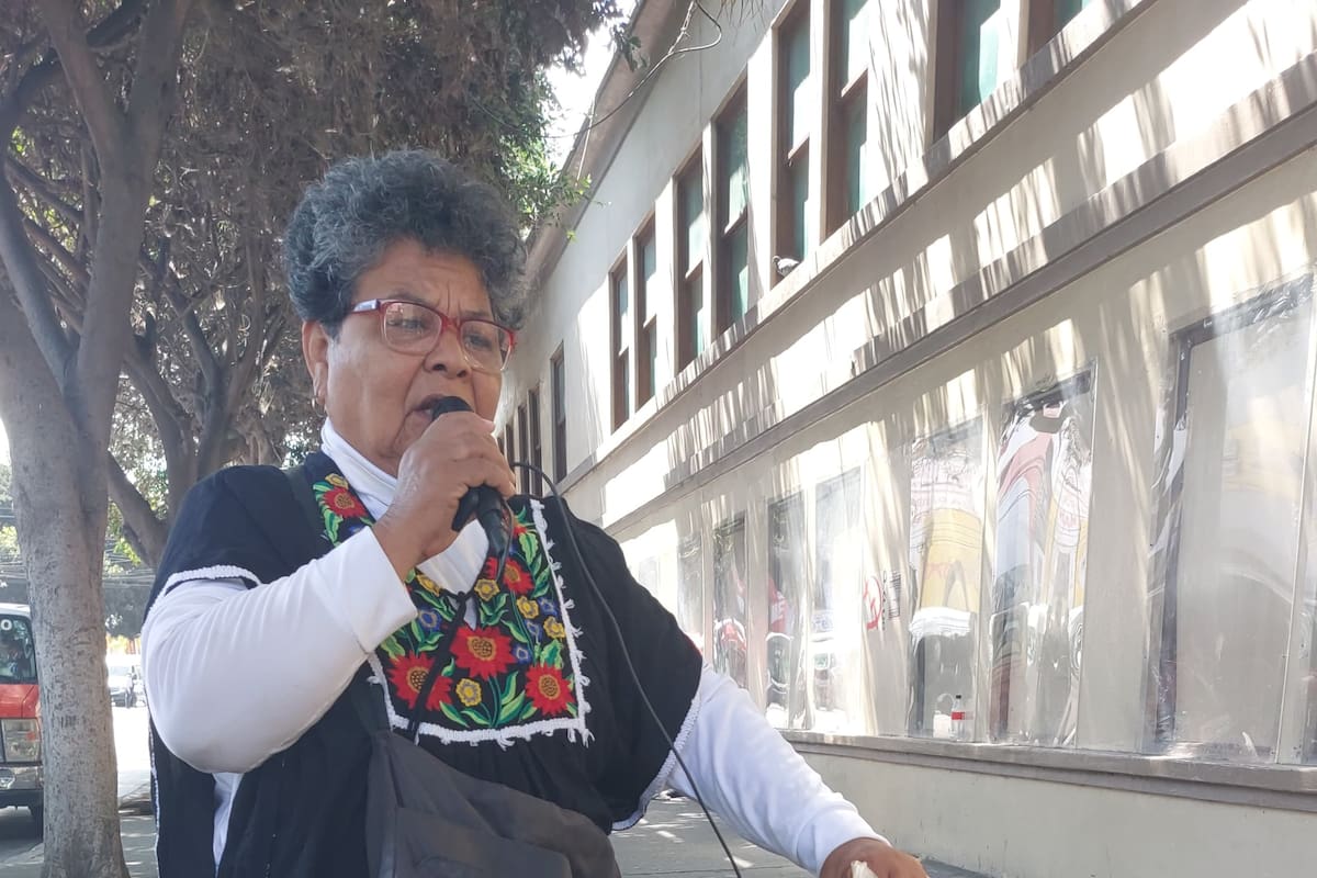María Elena Bustos, la voz urbana que conquista las calles de Tijuana