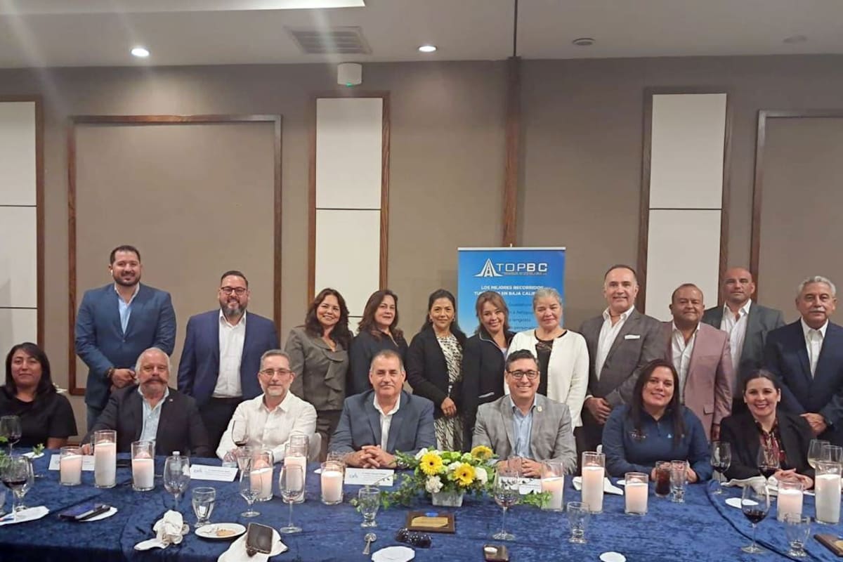 Celebra 10 años AatopBC dando tours en el Estado