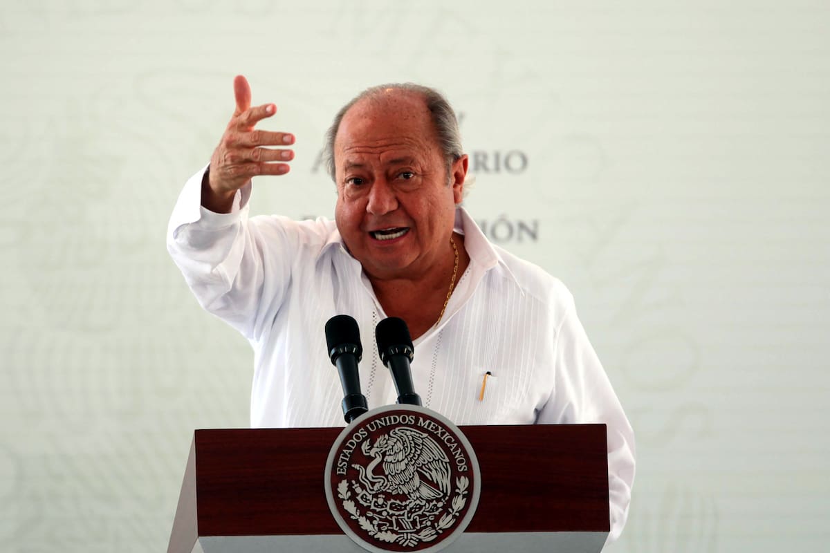 Carlos Romero Deschamps se ampara para que no se sepa cuánto dinero le paga Pemex