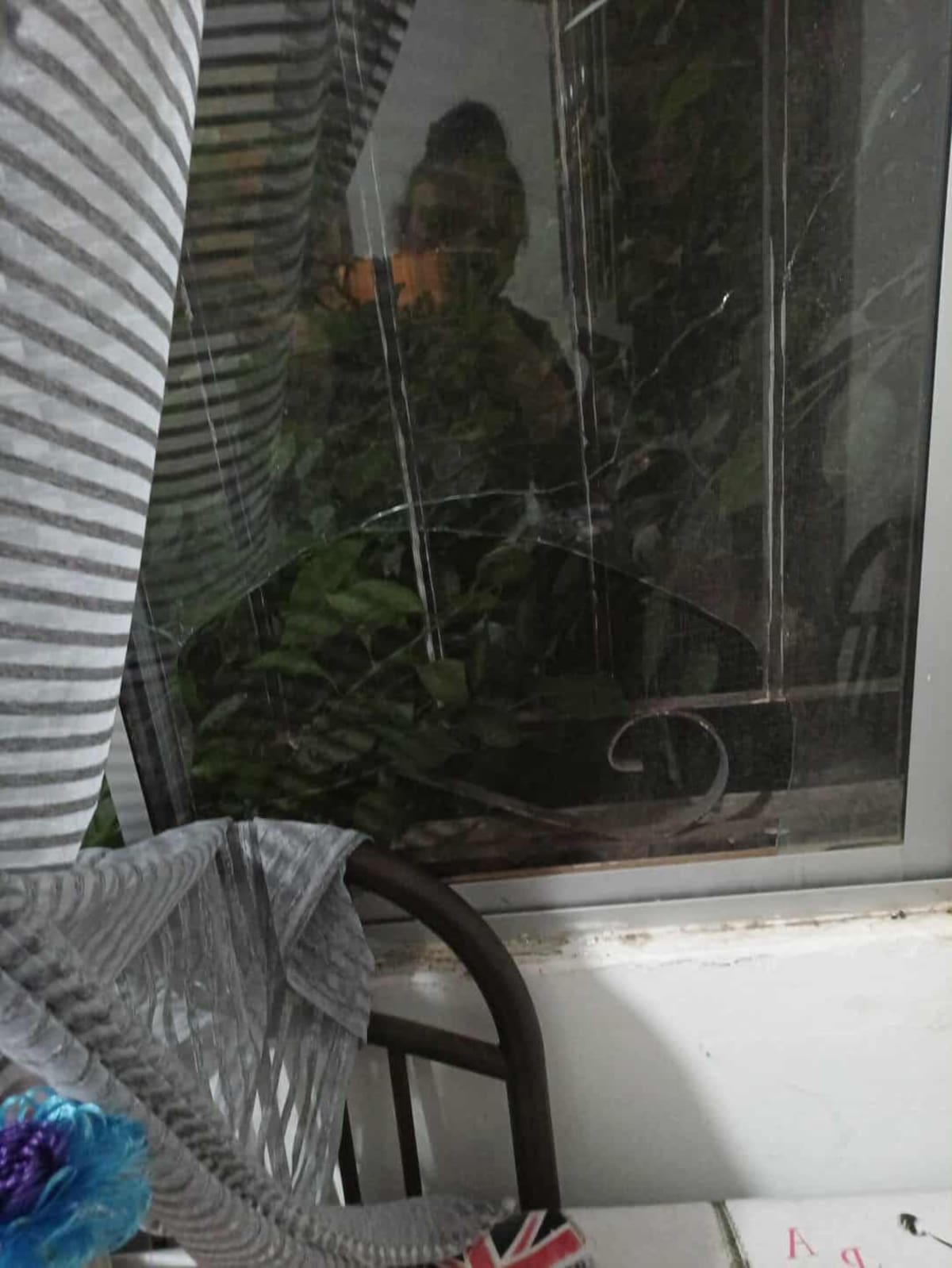 Bala perdida rompe ventana en Ciudad Obregón