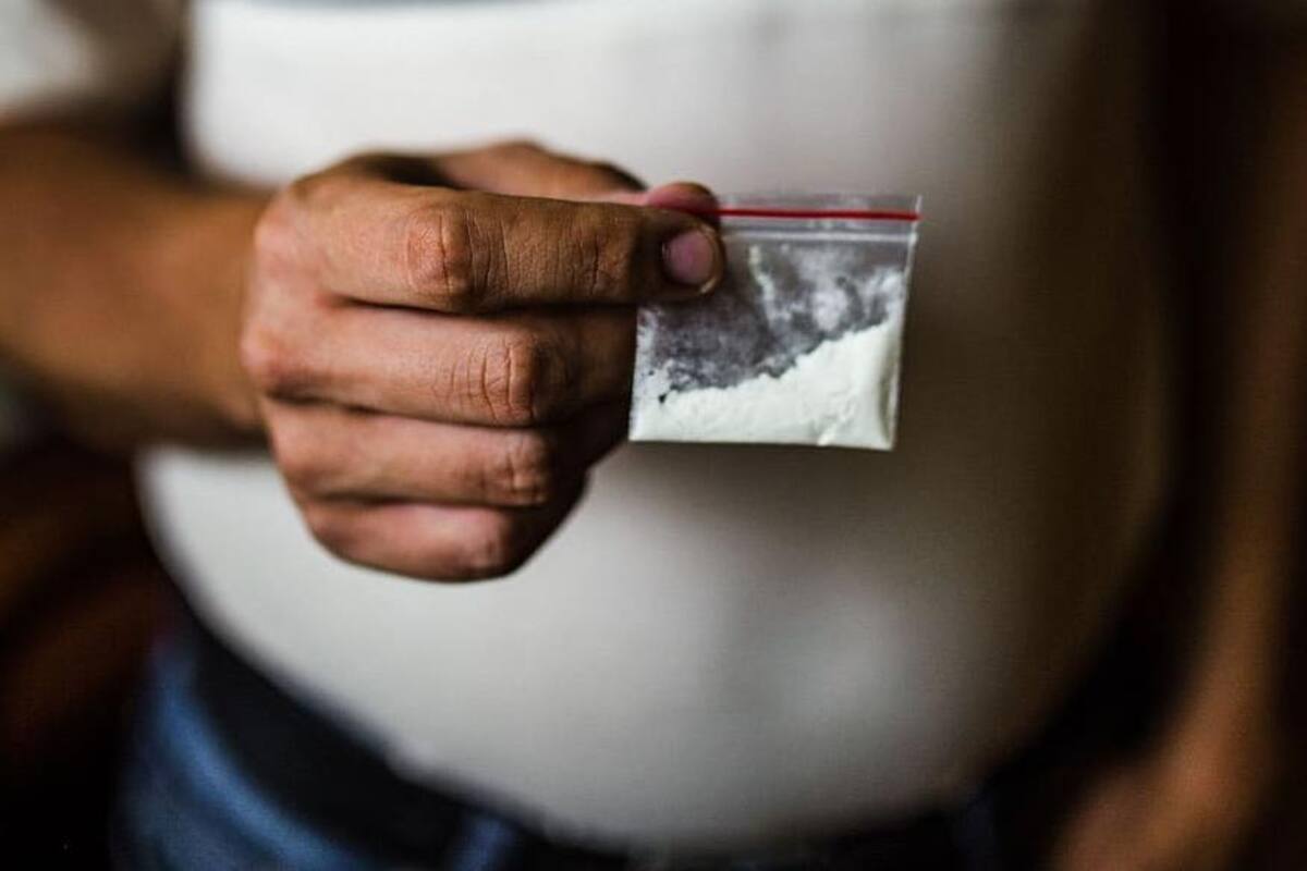 Oregon podría despenalizar posesión de drogas; decidirán en elecciones del martes