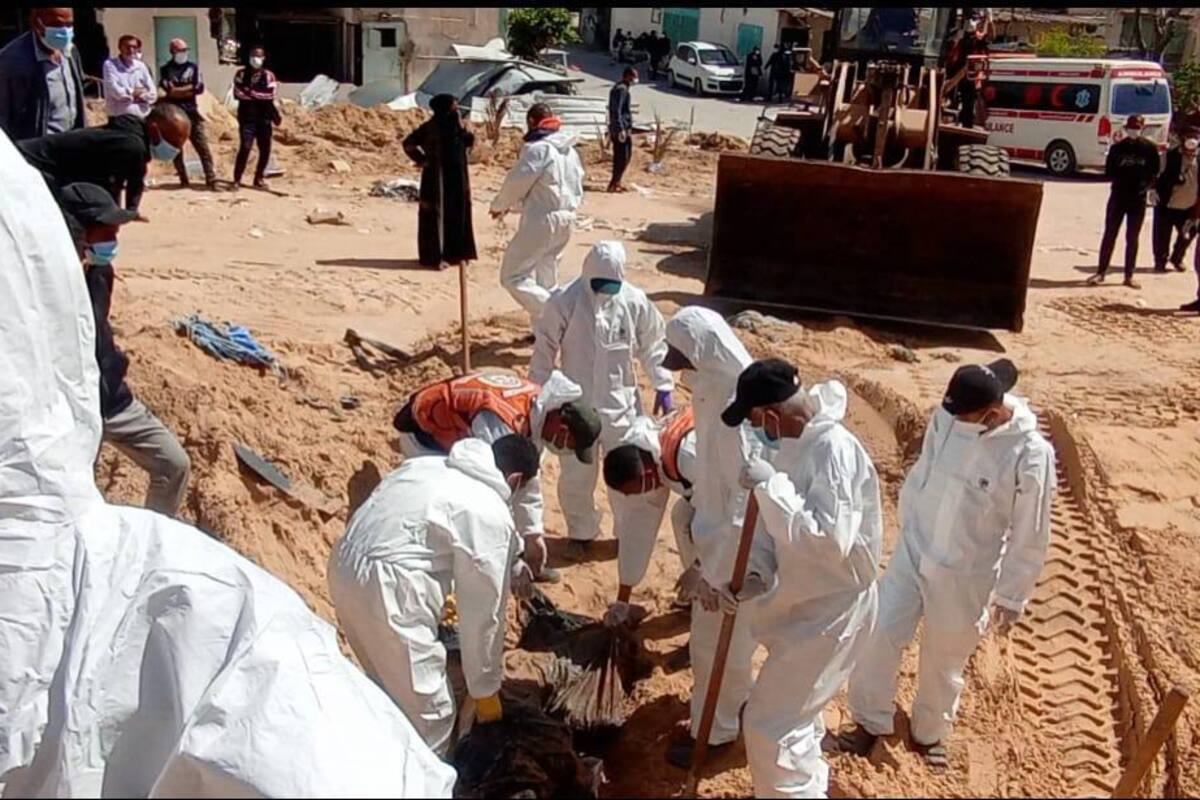 Descubren fosa común con casi 300 cuerpos en hospital de Gaza