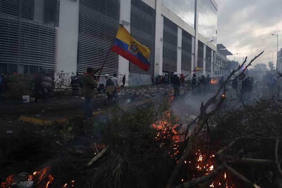 Indígenas dialogarán con Lenín cuando reponga los subsidios al combustible