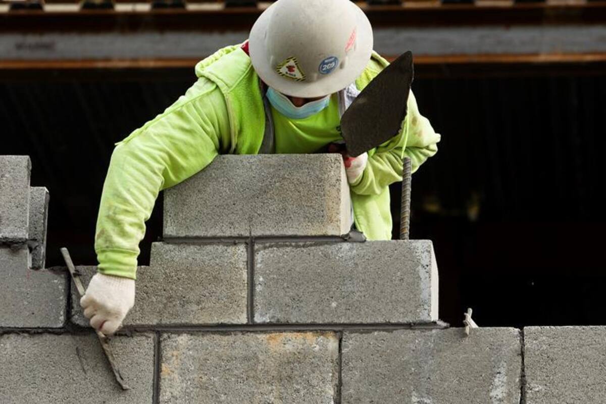 El desempleo en EU se mantuvo en el 6.7 % en diciembre