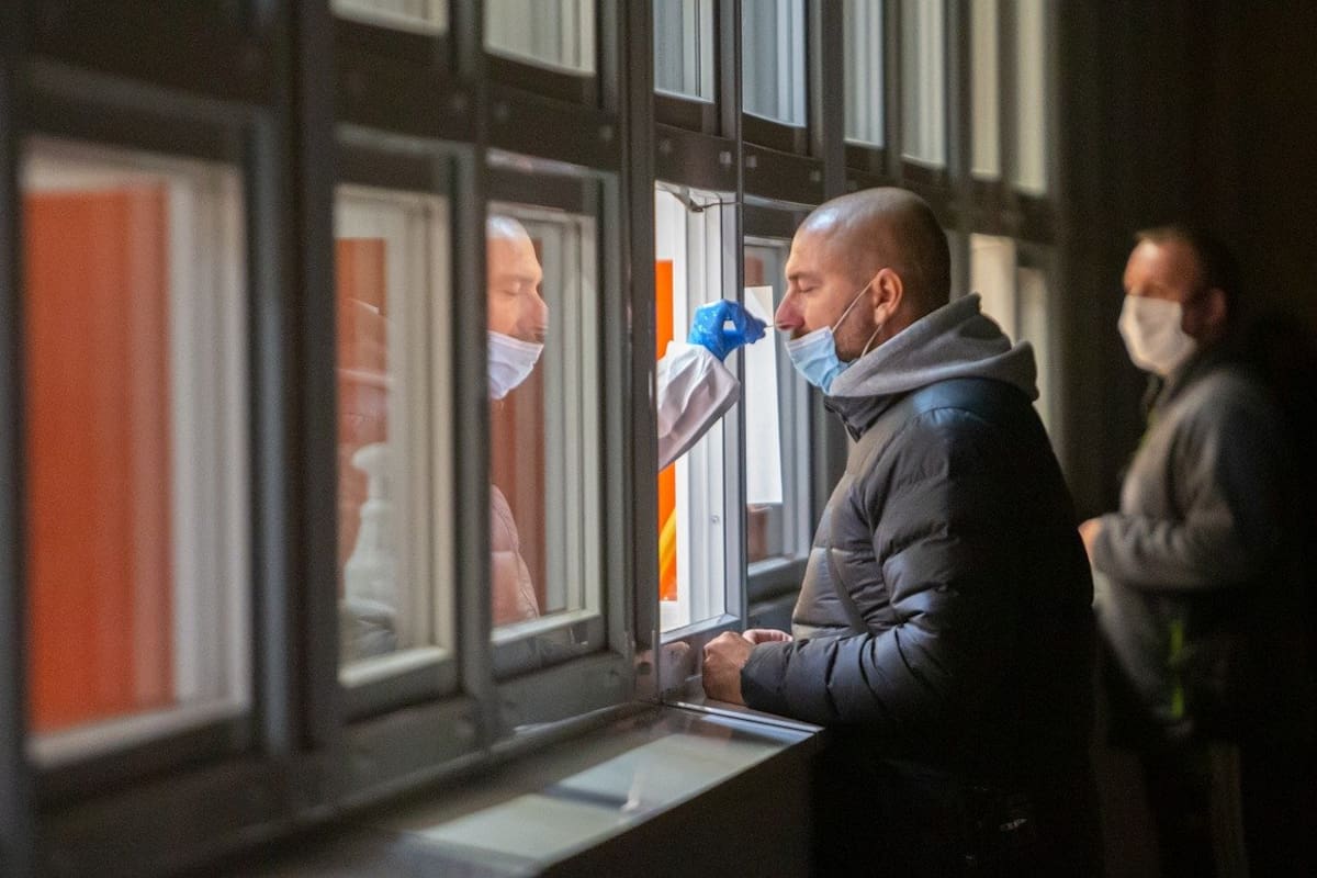 OMS indica que es 'muy preocupante' el aumento de contagios Covid-19 en las últimas semanas