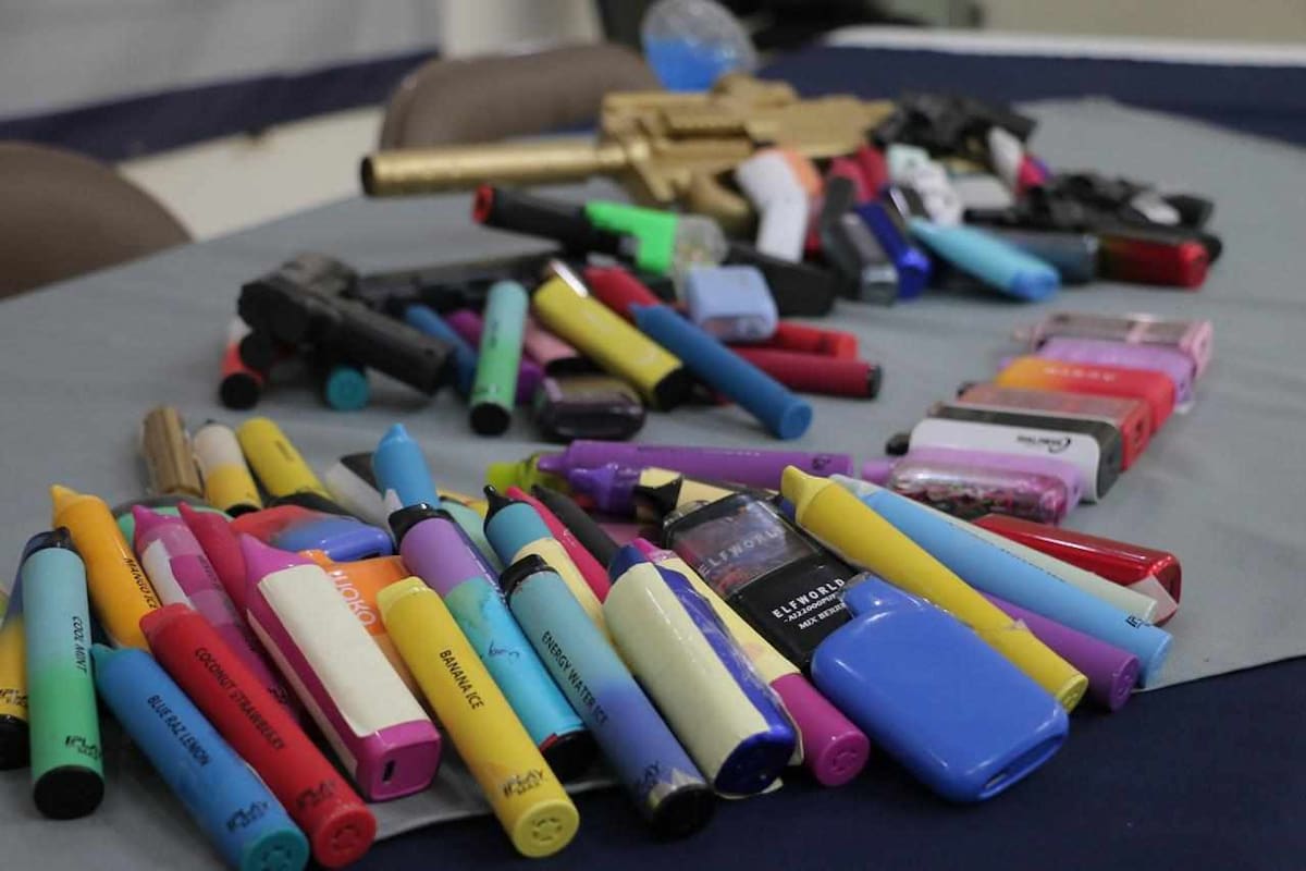 El vapeo está relacionado con un aumento alarmante de enfermedades respiratorias en jóvenes. FOTO: BANCO DIGITAL