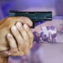 Captan en video a sicario que asesina a hombre en plena fiesta familiar