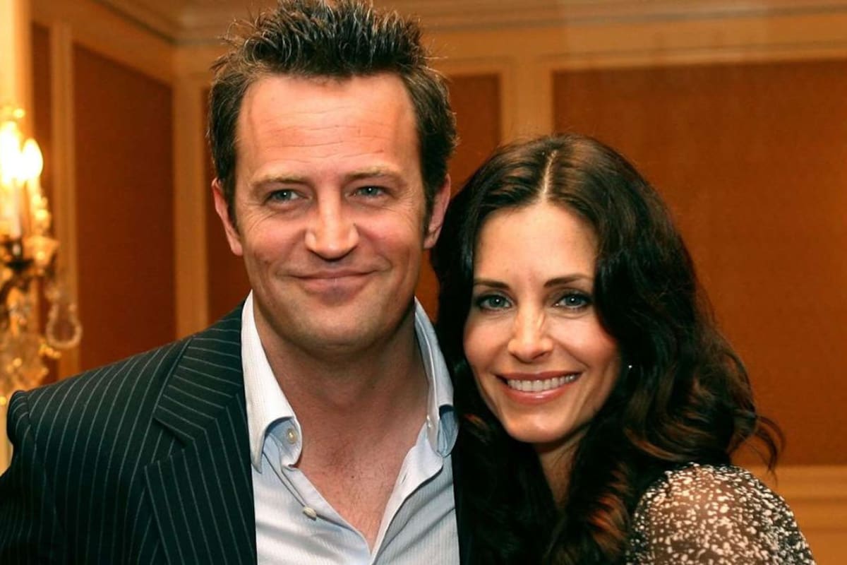 Courteney Cox asegura que sigue hablando con Matthew Perry, siete meses después de su fallecimiento