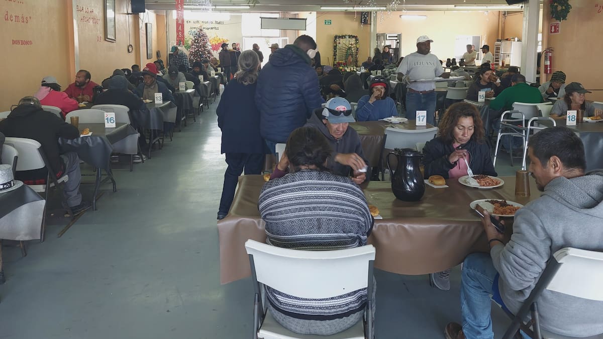 Me quedo en México... por el momento: artesano