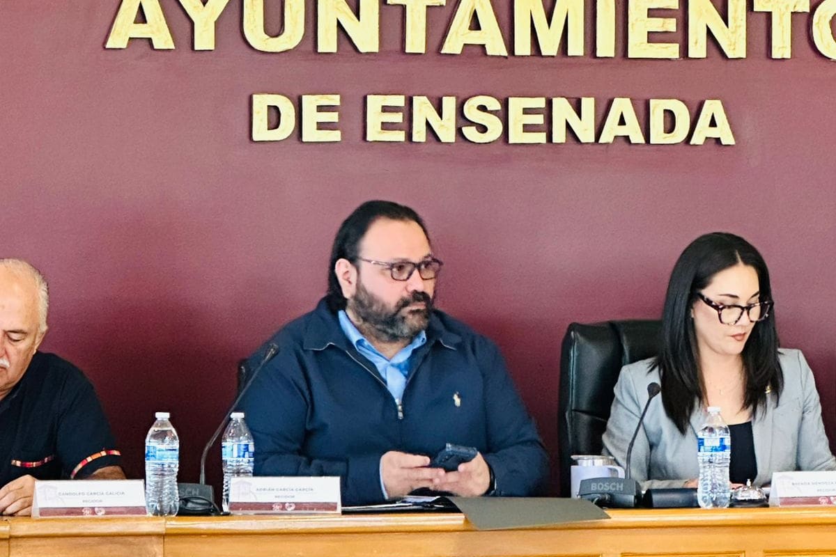 Solicita el regidor Adrián García inmediata inspección a las tiendas Waldo´s en Ensenada