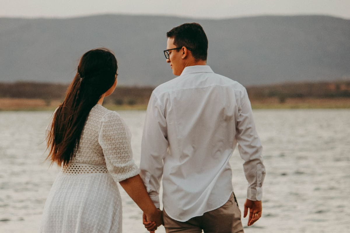 Casi la mitad de los adultos admite que su pareja “no es su tipo ideal en teoría”