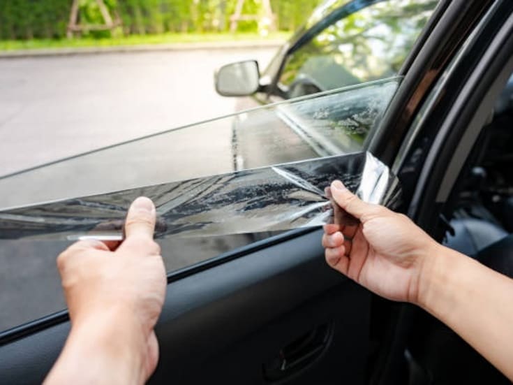 ¡Adiós al polarizado en autos! En estas zonas de México ya empiezan a retirarlos de los vidrios de vehículos por ley