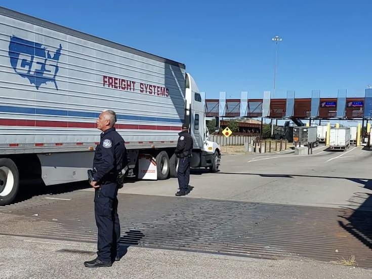 Ingresan 50 tractocamiones a los Estados Unidos