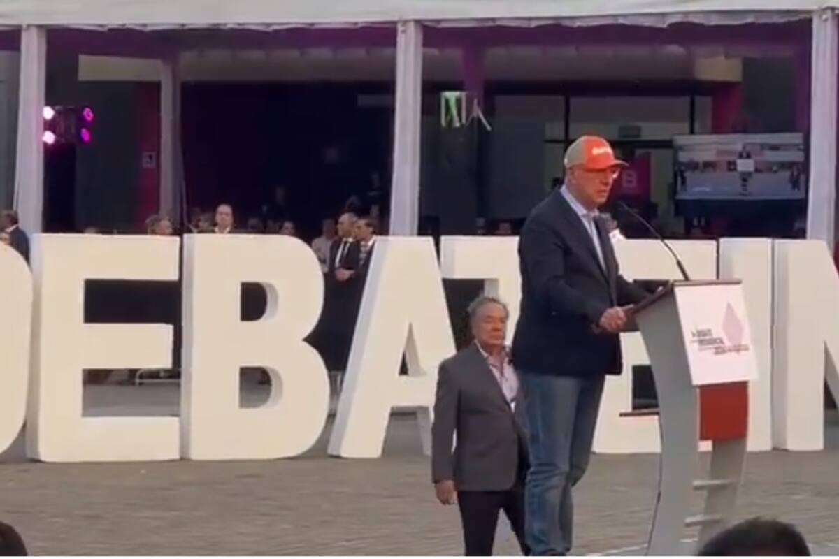 Dante Delgado llega a su primer debate presidencial