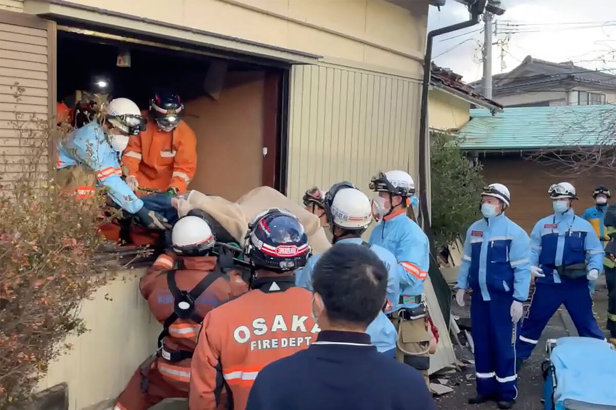 Así sobrevivieron al terremoto en Japón entre casas caídas y escombros, reporta la AP