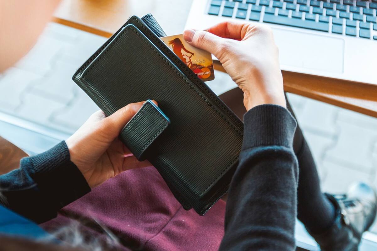 ¿Qué pasa con el dinero de una cuenta bancaria si la persona fallece?