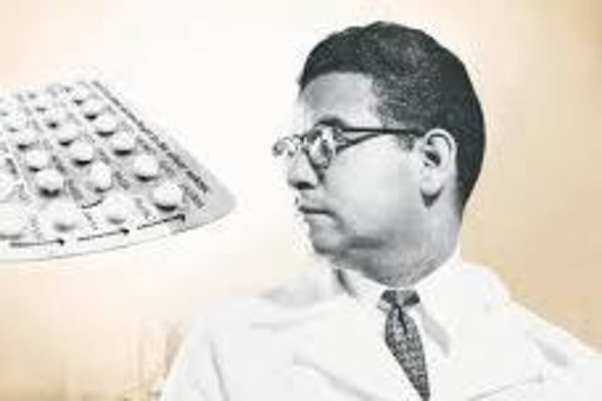 Realiza UNAM homenaje a creador de la píldora anticonceptiva