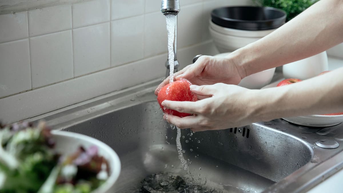 ¿Es seguro usar agua de la llave para cocinar?