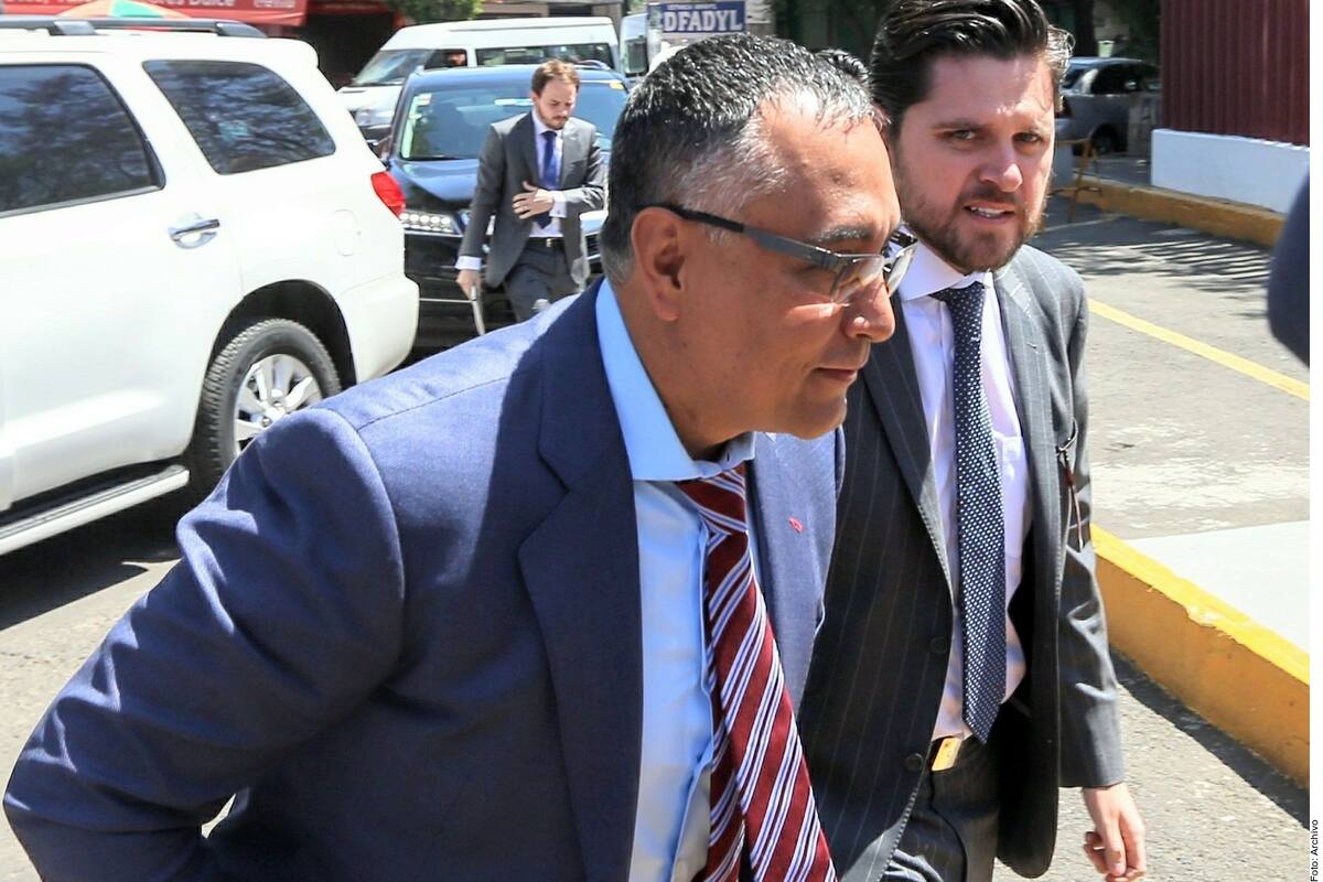 Ordena liberar cuentas de general acusado de huachicol
