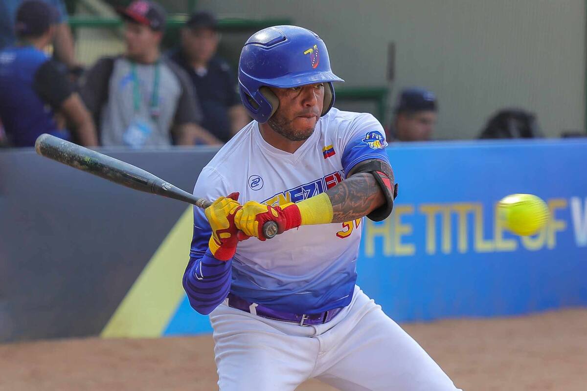 Inicia Mundial de Softbol varonil con temperaturas de hasta 49.5° en Hermosillo