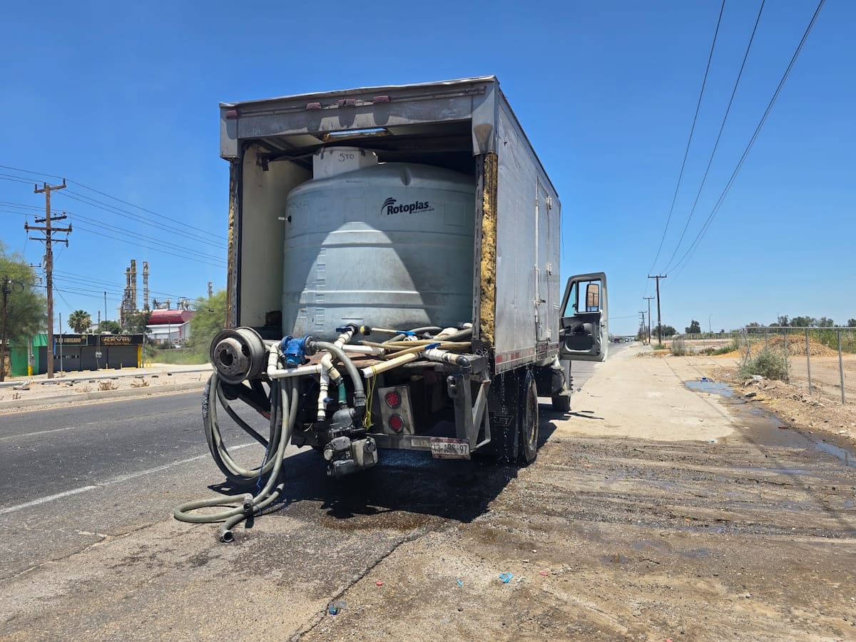 Una mujer resultó lesionada luego de un aparatoso choque registrado la tarde de este sábado sobre la carretera a San Felipe, a la altura del kilómetro 9.5.│Foto: Javier Gallegos