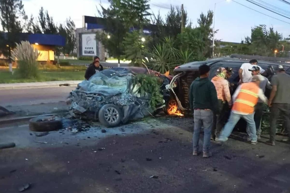 Dos turistas españolas, entre las víctimas mortales de accidente automovilístico en Querétaro