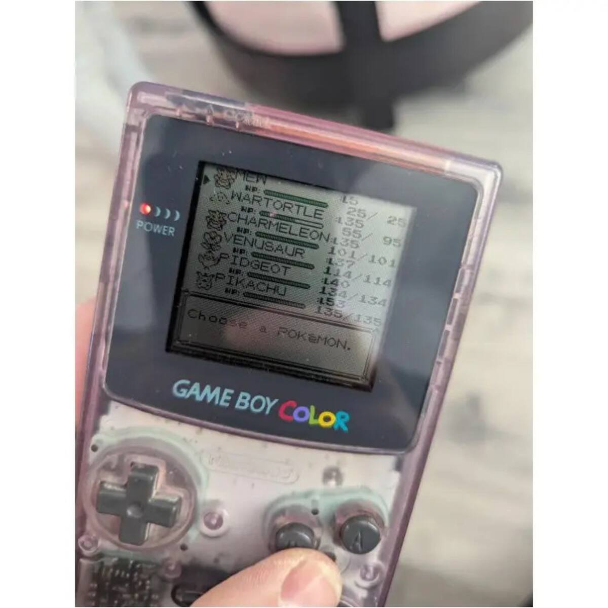 Jugador encuentra su viejo game boy color │ Reddit (Mapple-Sizzurp)