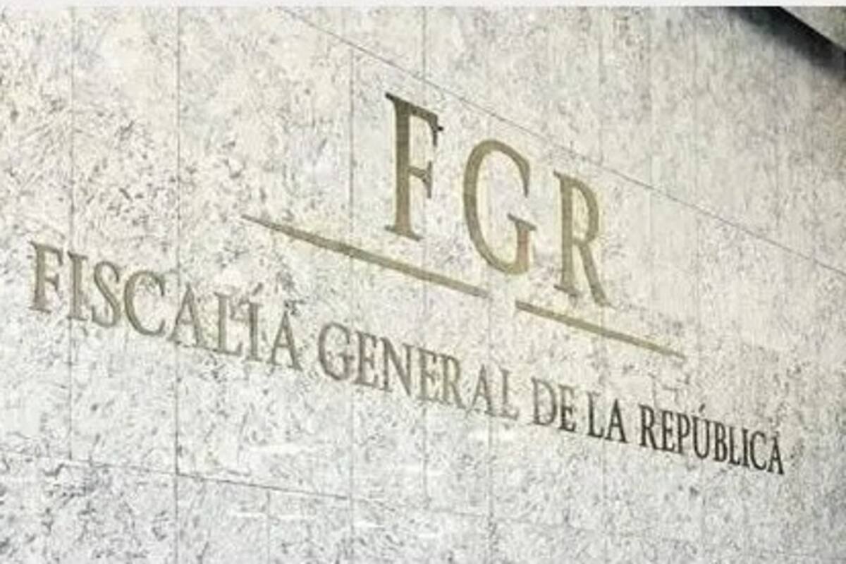 Funcionario de la FGR es despedido tras solicitar medidas contra Covid-19