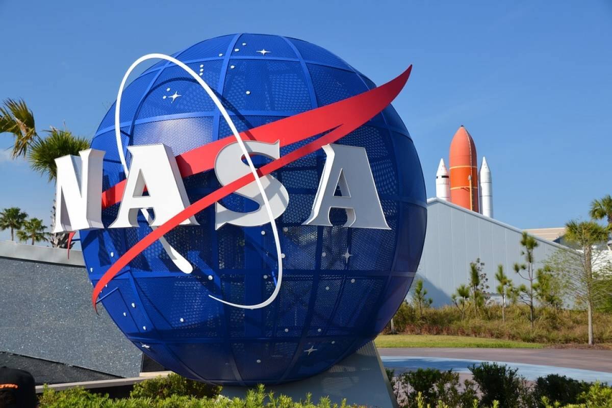 Podemos explorar el espacio en casa con la NASA