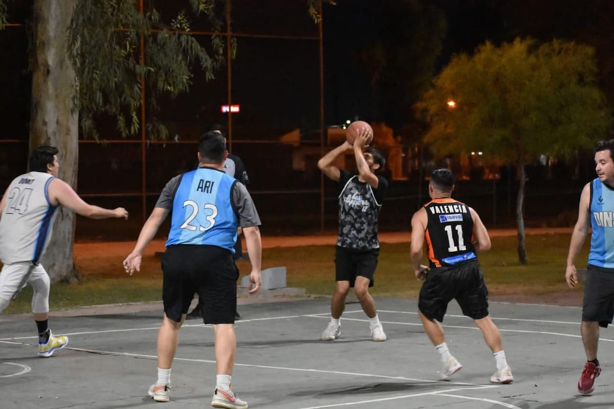 Toros siguen dominando en la UABC
