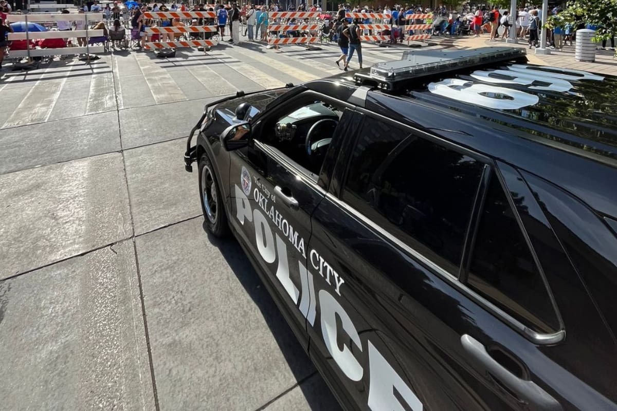 Persecución policial en Oklahoma City resultó ser una broma del Día de los Inocentes y ahora los oficiales involucrados enfrentan una revisión interna