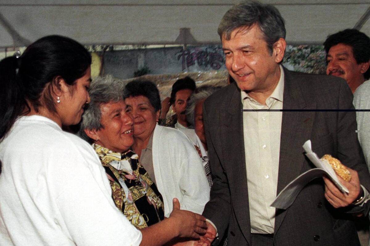 "Club Mancera: el Gobierno oculto de la CDMX" revela supuesto espionaje a AMLO y a su familia