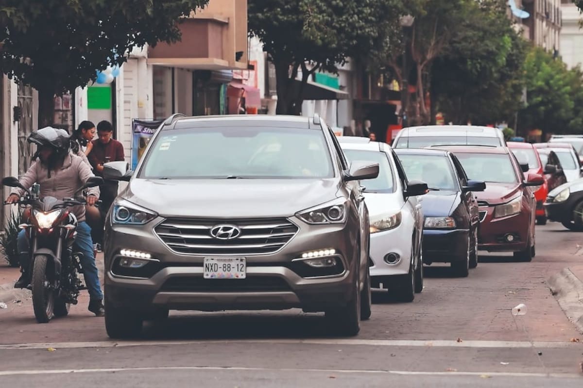 Permisos provisionales para circular sin placas en México: cómo ayuntamientos de Guerrero emiten autorizaciones con código QR que permiten a autos y motocicletas circular sin emplacamiento y evadir tenencias