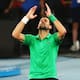 Djokovic vence a Sinner y enfrentará a Alcaraz por el título del Abierto de Australia