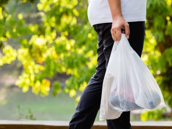 Cultura Verde desmiente que existan bolsas de plástico “ecológicas” y piden prohibir su entrega gratuita