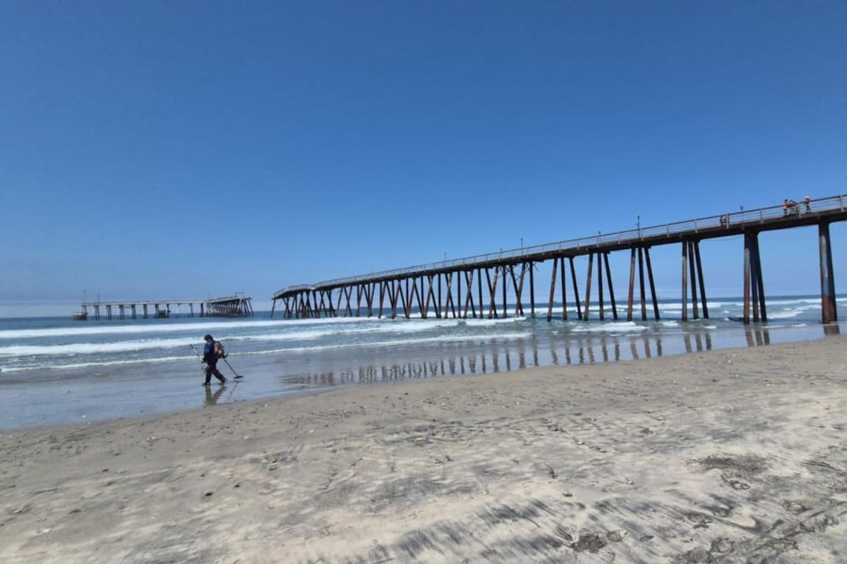 Demolerán casi la mitad del histórico muelle de Rosarito