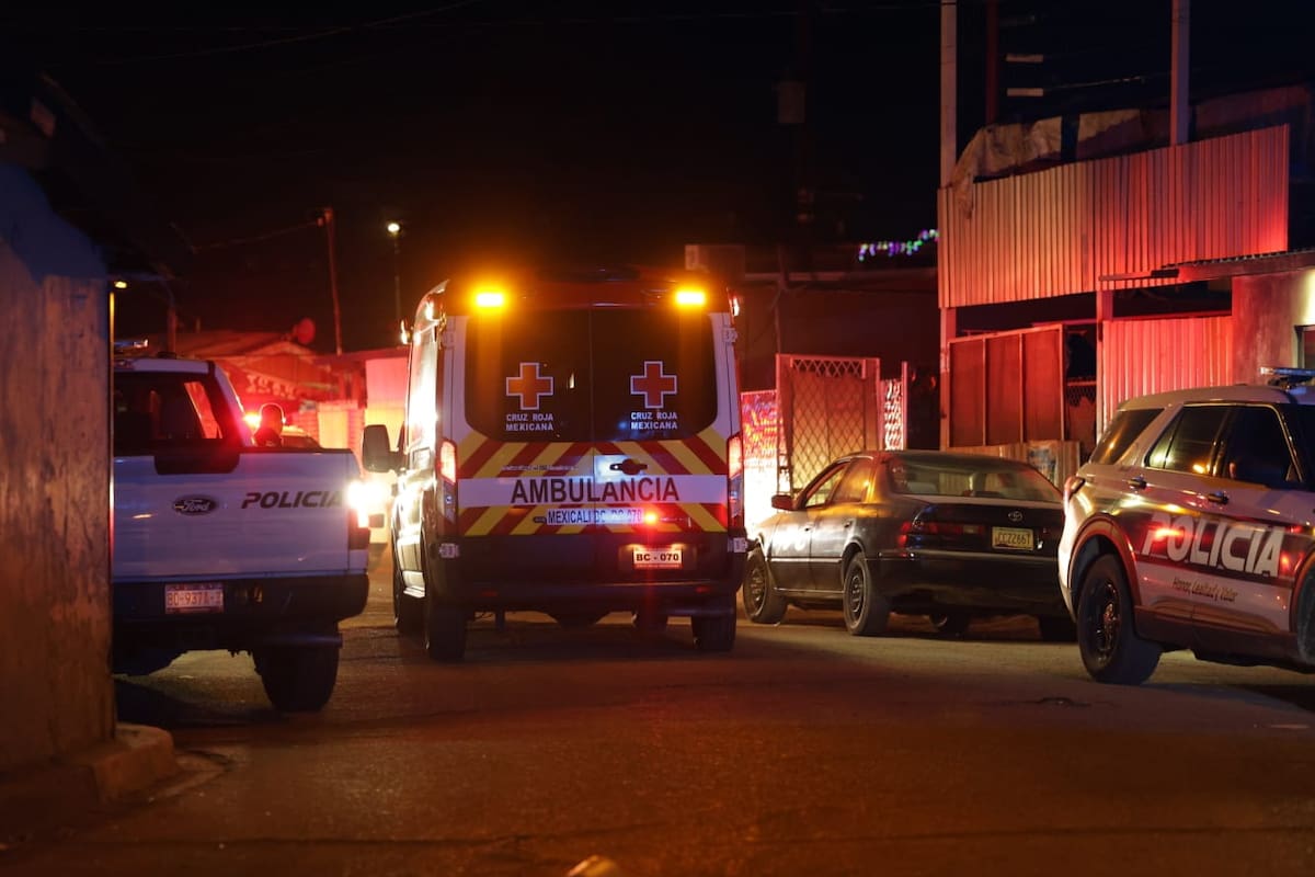Atacan a balazos a hombre en la colonia Pasadina