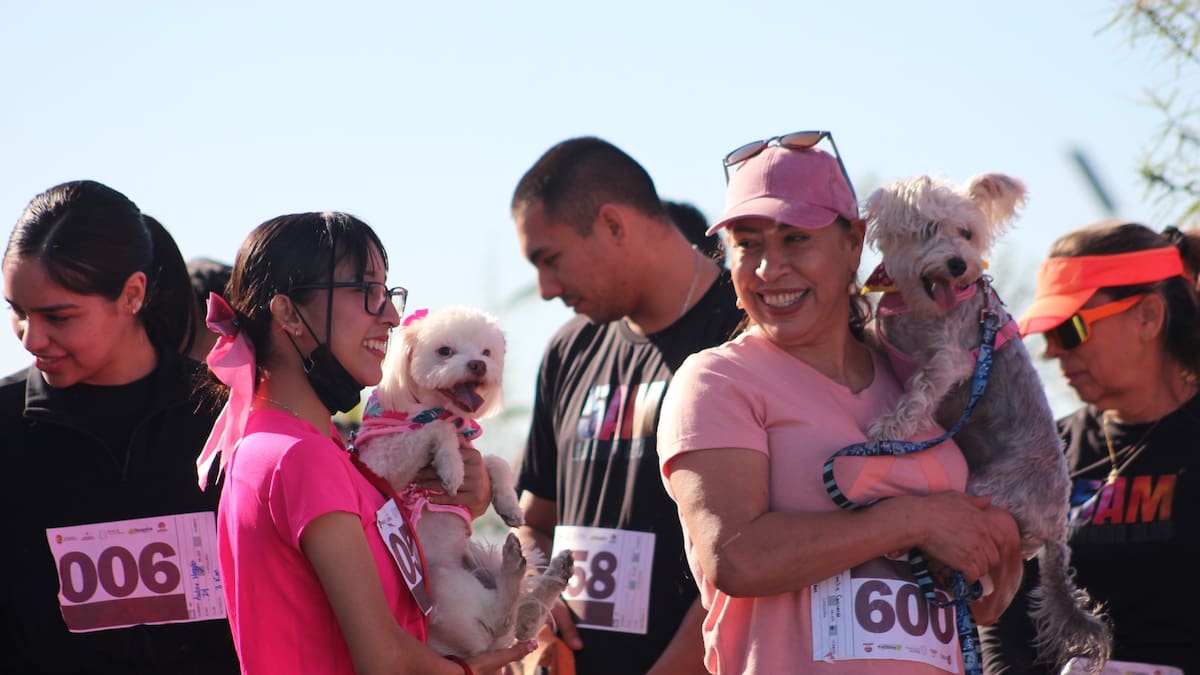 Entre ladridos y San Valentín, así se vivió la Carrera Canina por la Amistad
