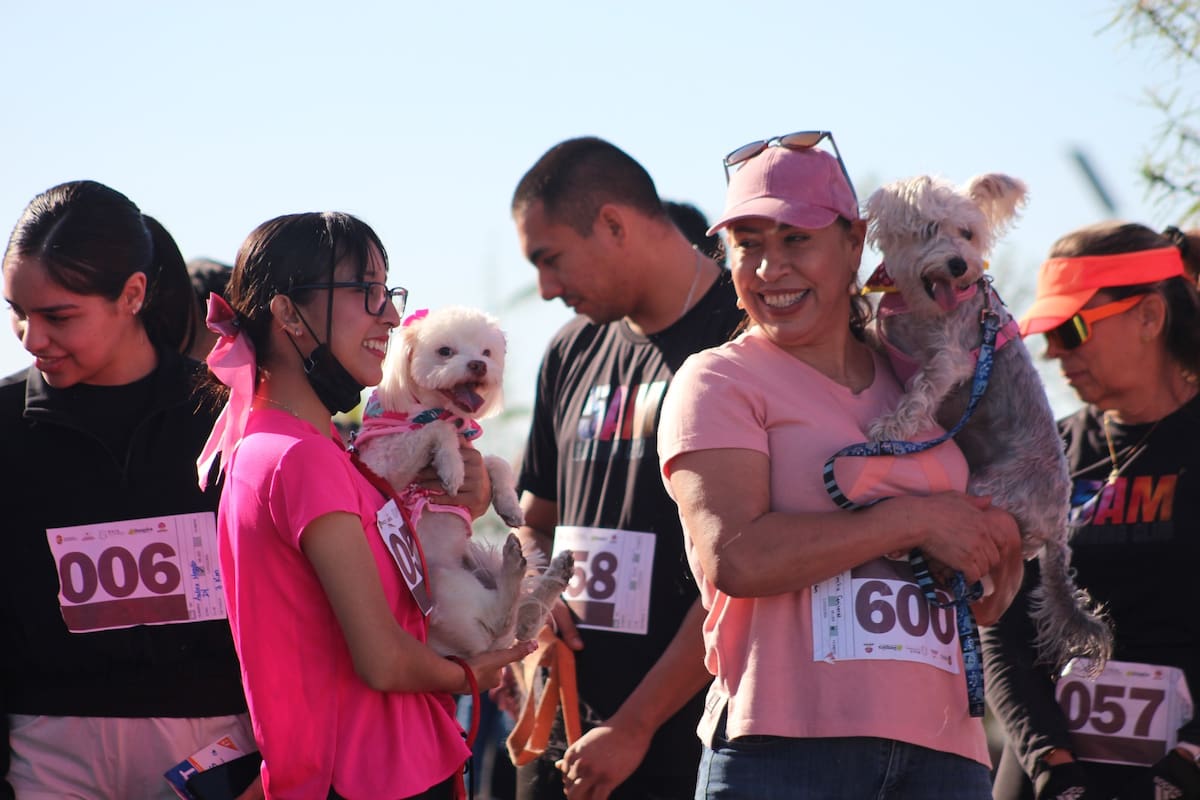 Entre ladridos y San Valentín, así se vivió la Carrera Canina por la Amistad