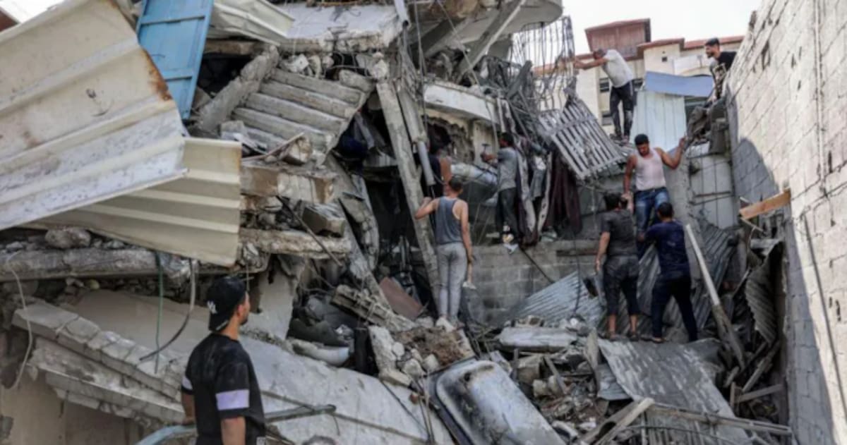 Jabalia ha sufrido intensos ataques aéreos desde que el ejército israelí inició una nueva ofensiva terrestre en la zona hace diez días. / BBC