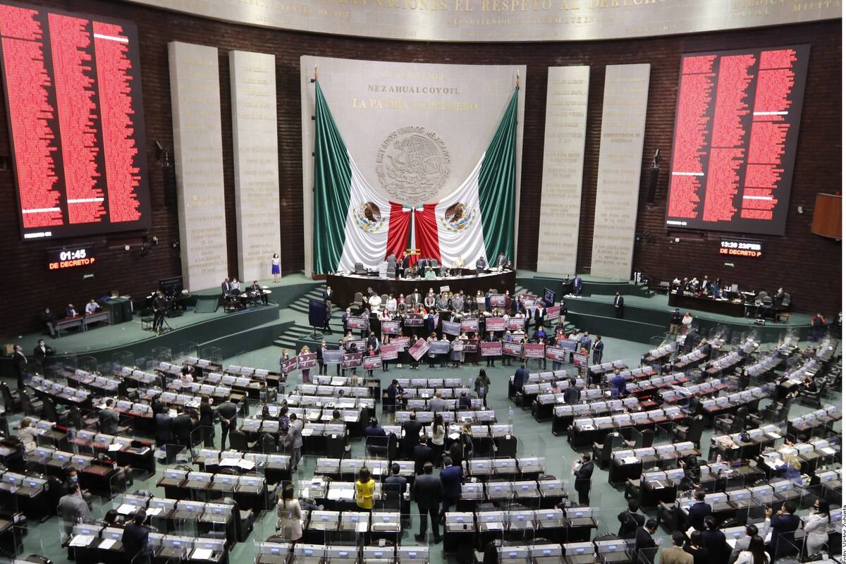 Diputadas de Morena, PT y PRI van por despenalizar el aborto