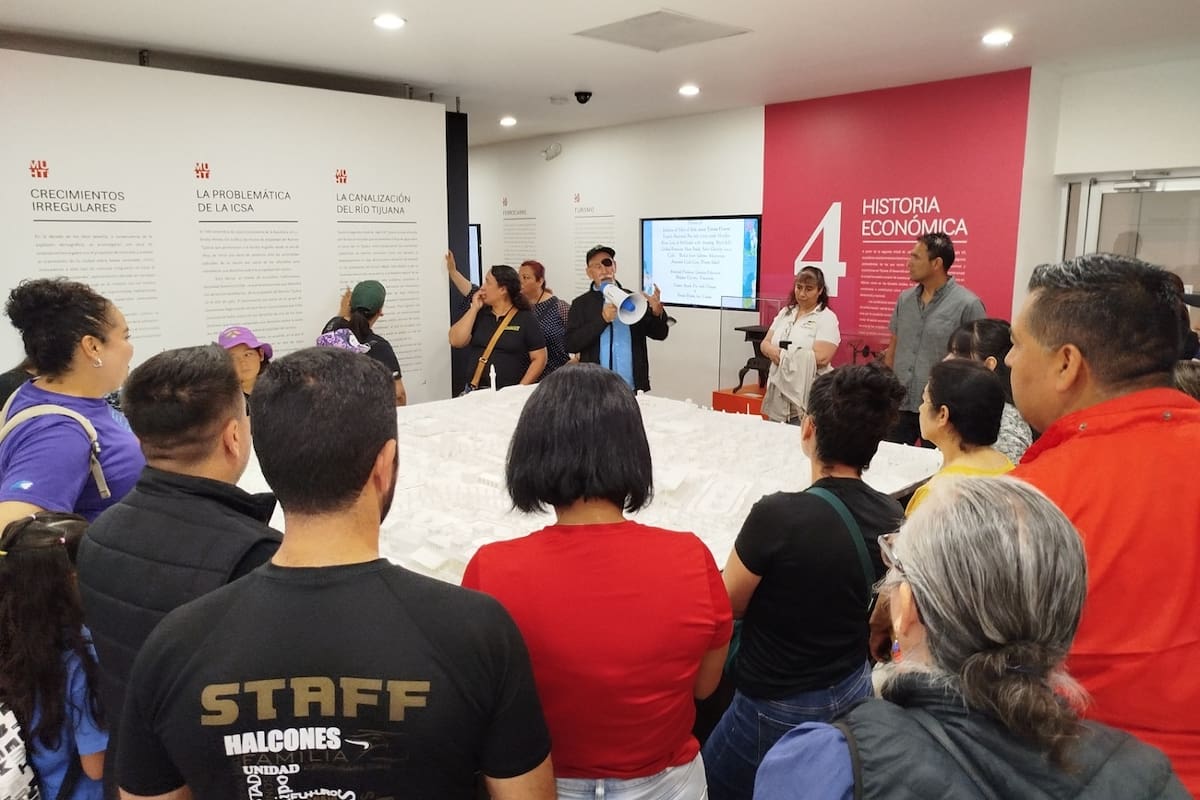 IMAC realiza recorridos con docentes por sitios históricos de Tijuana