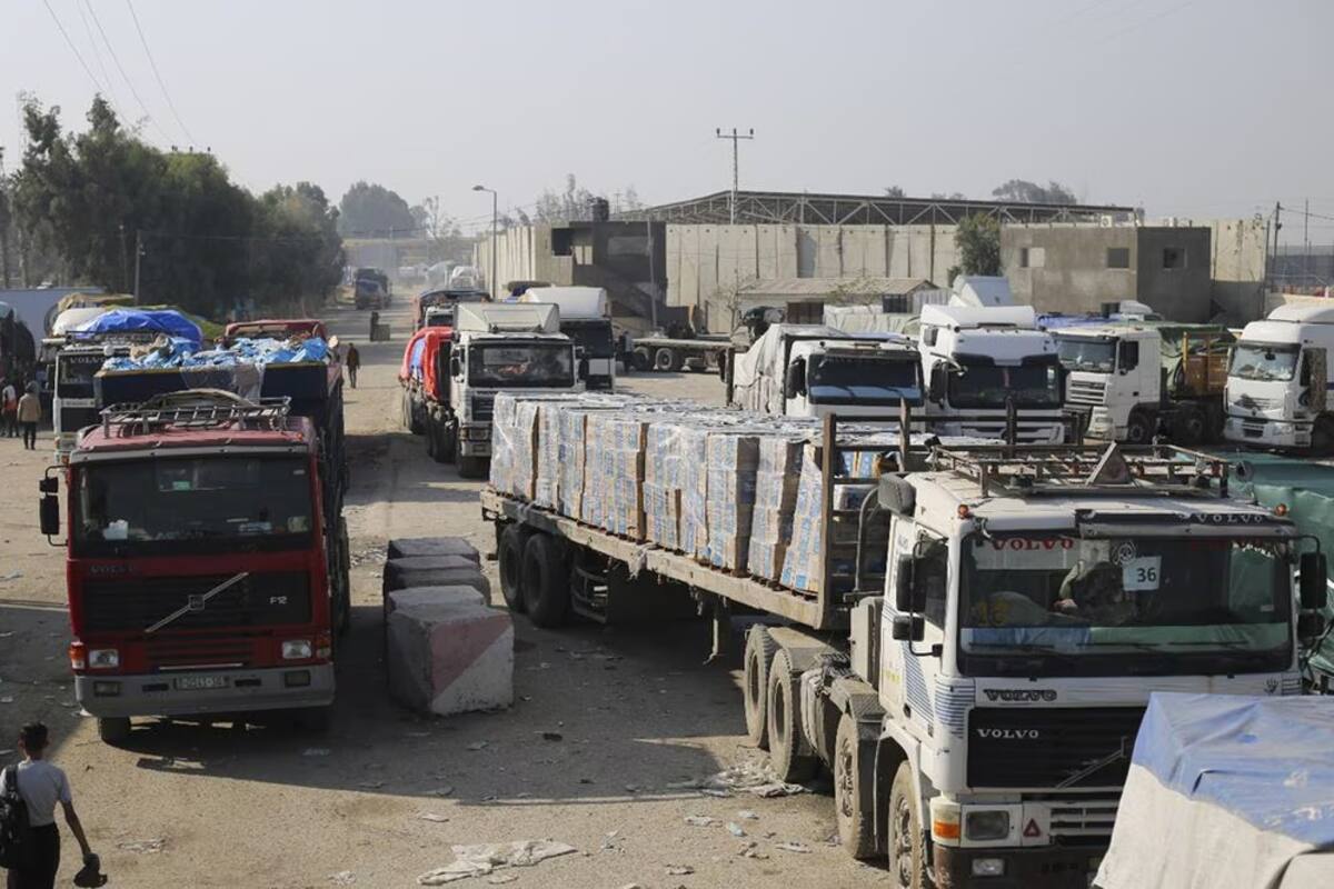 Camiones de alimentos bloqueados en cruce de Rafah