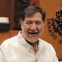 Fernández Noroña acusa que Aeroméxico intentó impedirle abordar un vuelo de Cuba a México por llevar un yeso