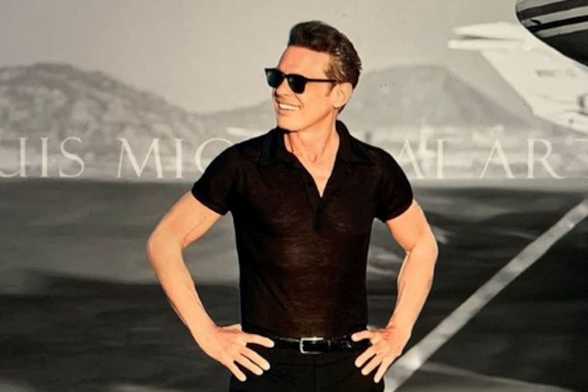 Piloto denuncia a Luis Miguel por deuda de más de 6 millones de pesos