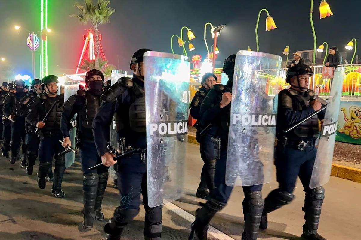 Detienen a 16 personas la primera noche del Carnaval de Ensenada