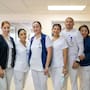 Buscan médicos y enfermeros para 192 consultorios en BC; registro cierra el 14 de octubre
