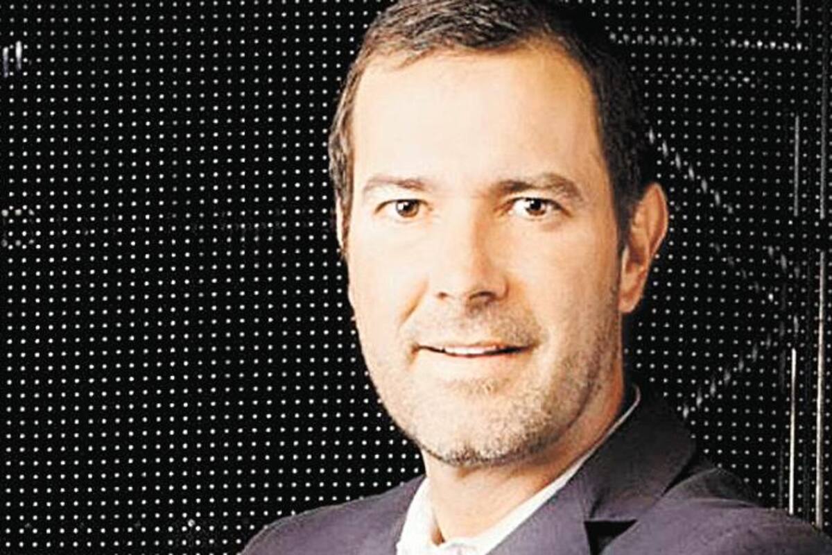 Ex de Ale Guzmán despotrica contra Bisogño y defiende a Bigorra
